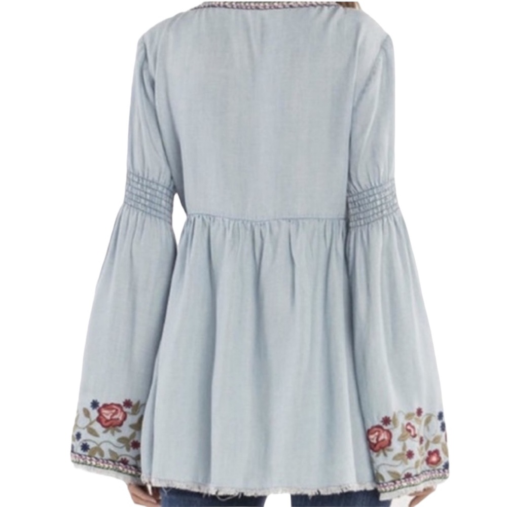 MISS ME: Denim Floral Embroidery Long Sleeve Blouse Size Small - Picture 7 of 13
